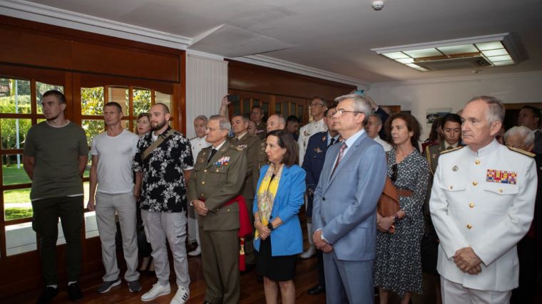 Margarita Robles condecorada por el Ministerio de Defensa de Ucrania