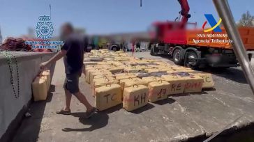Policía Nacional: Interceptan una embarcación con más de seis toneladas de hachís