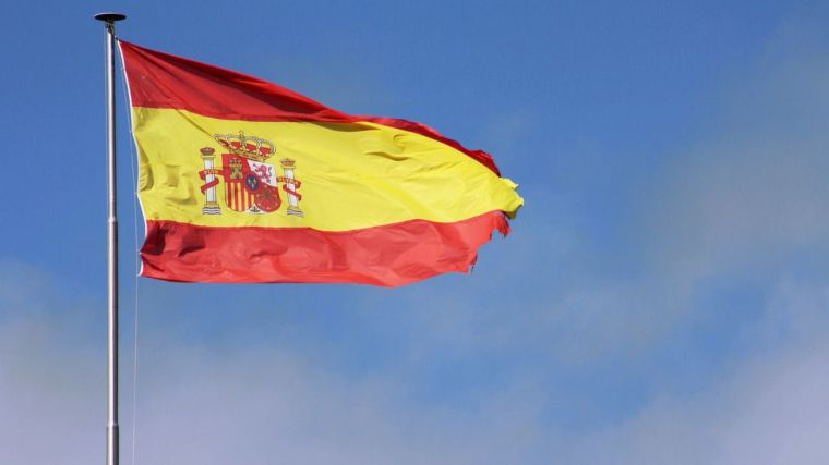 VOX lanza una idea a nivel local que hace enfurecer a la izquierda: Establecer un punto de homenaje permanente a la bandera de España