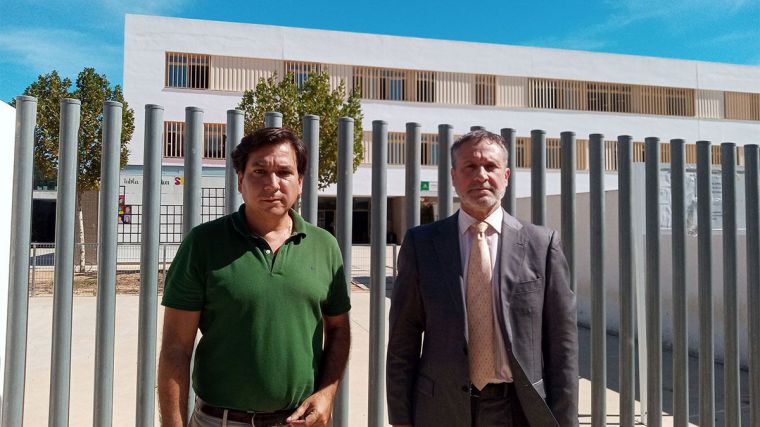 Ortells tacha de “inadmisible” la agresión en un instituto de Jerez