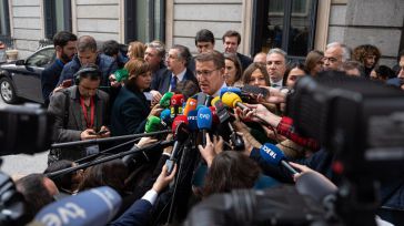 Feijóo retrata a Sánchez como "un presidente intervenido por el independentismo"