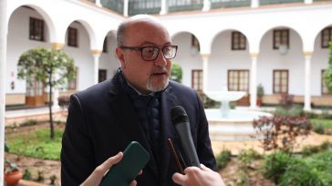 VOX acusa a Moreno Bonilla de tunear el cortijo andaluz socialista para ponerlo 