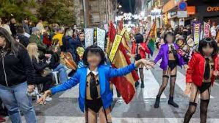 VOX se desvincula de la exposición e hipersexualización de menores en el Carnaval que quiso humillar al colectivo LGTB