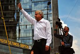 AMLO incoherente, las guerras y las armas