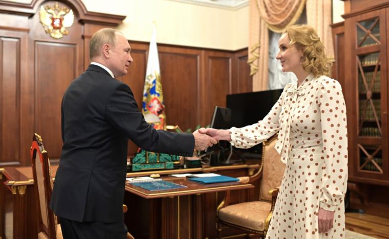 Putin y Maria Lvova-Belova