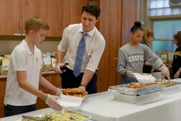 Trudeau controla los precios de los alimentos en las tiendas de comestibles en Canadá