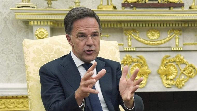 Zajárova replica a Rutte sobre el historiador en negociaciones con Ucrania