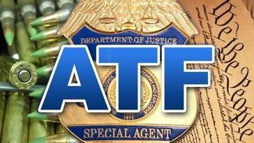 Ex-agente del FBI revela posible operación encubierta de la ATF vendiendo interruptores Glock ilegales