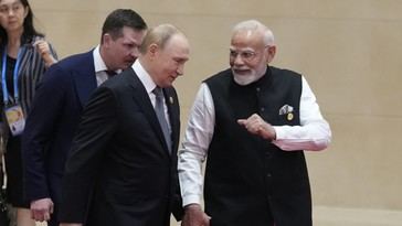 Putin y Modi se muestran unidos antes de su reunión con Xi