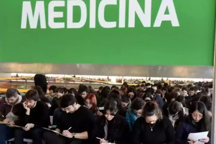 Cambios en la convalidación de títulos extranjeros tras polémica en exámenes médicos