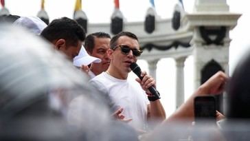 Migrantes ecuatorianos protestan contra Noboa en Nueva York