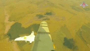 Drones rusos atacan con precisión a fuerzas ucranianas en nuevo video