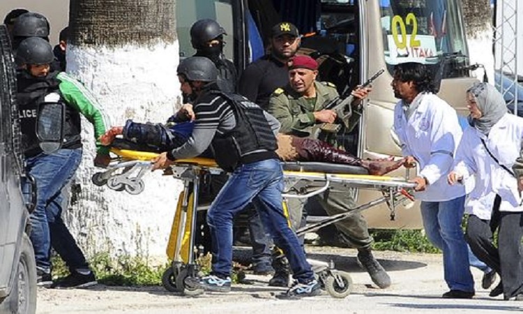 La masacre de Túnez busca provocar la invasión de Libia