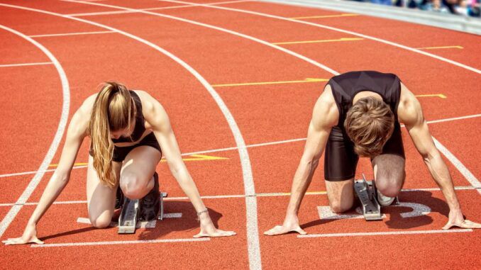 El Reino Unido prohíbe a los hombres biológicos competir contra las mujeres en atletismo