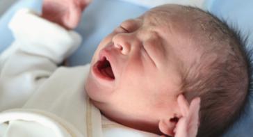 Aprueban un proyecto de ley que permite a las mujeres vender a sus bebés por nacer bajo el pretexto de la 