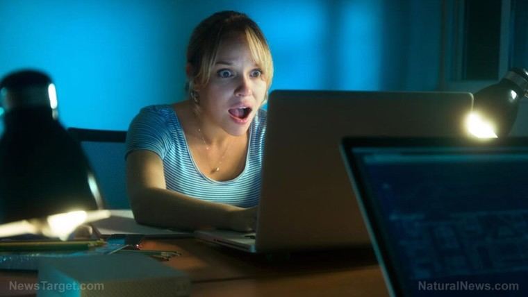 Estudio revela que trabajar más de 52 horas semanales puede alterar la estructura del cerebro