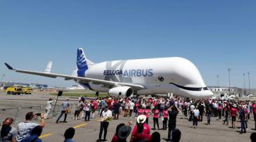 El increíble Beluga XL: el avión gigante que sorprendió a todos en Madrid-Barajas
