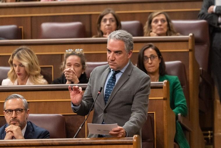 Bendodo defiende el plan de inmigración del PP como constitucional y en beneficio del país