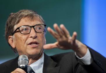 Bill Gates es criticado por su controvertida iniciativa de IA en salud global