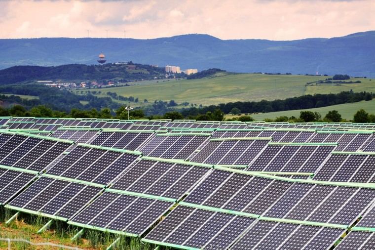 Cierre del proyecto solar Ivanpah representa un duro golpe para la energía renovable en California