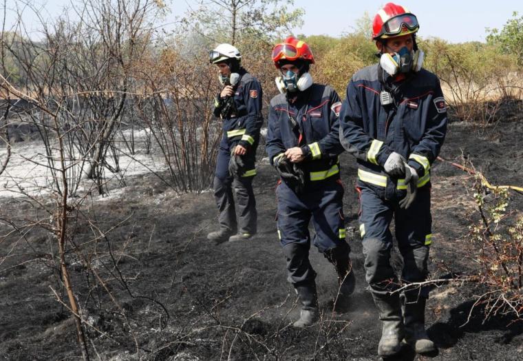 La trágica verdad detrás del incendio en Maui: bomberos impotentes ante la falta de agua en los hidrantes