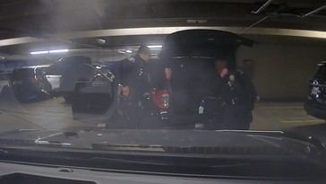 Policía de EE.UU. herido tras broma con armas cargadas en comisaría