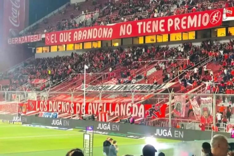 Detienen a barra de Independiente con orden de captura durante partido de Sudamericana