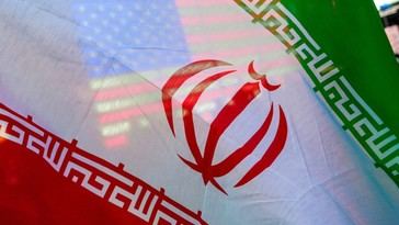 Irán advierte sobre severas sanciones a buques militares en el estrecho de Ormuz