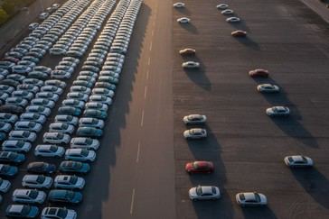 Caen las ventas de automóviles en China un 21.5% en abril por la baja demanda de gasolina