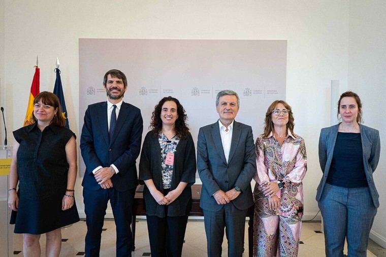 Cultura y Correos apoyan a las librerías locales con nuevo convenio