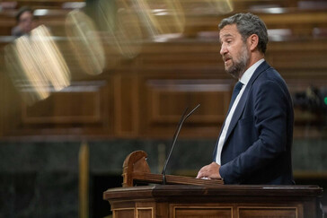 De Olano critica el optimismo del Gobierno en medio de la crisis económica en España
