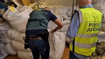 Desmantelan taller clandestino en Tenerife con 70,000 prendas falsificadas valoradas en 7 millones de euros