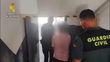 Detenidos dos hombres por atraco violento en un bazar de Los Palacios