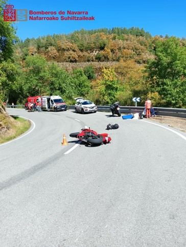 Accidente de motocicletas en Jaurrieta deja dos heridos, uno grave