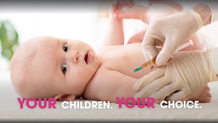 Dr. Bowden advierte sobre daños permanentes en niños por vacunas COVID en entrevista con Tucker Carlson