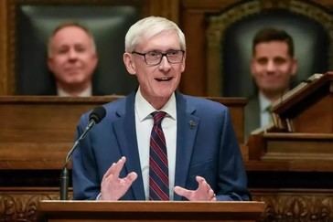 Wisconsin refuerza apoyo a inmigrantes ante posibles operativos de ICE