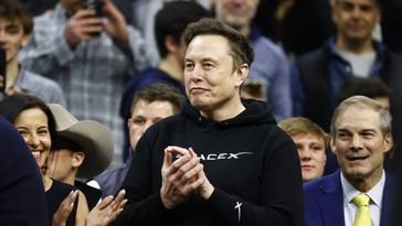 Musk amenaza con comprar Ryanair tras un cruce de declaraciones con su CEO