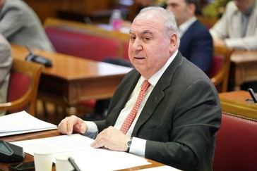 El PP exige el cese de Tezanos por el "secuestro político" del CIS