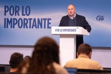 El PP pide la renuncia de Puente por supuestas mentiras sobre el accidente ferroviario en Adamuz
