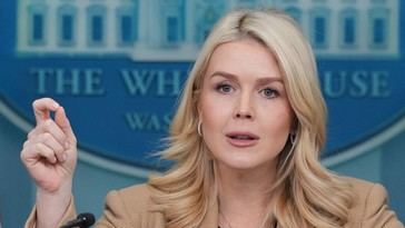 Portavoz de la Casa Blanca critica a periodista por pregunta sobre ICE