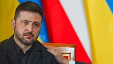 Polonia advierte a Ucrania sobre las repercusiones de glorificar héroes nazis