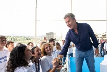 Feijóo llama a la unidad para impulsar el cambio en España y critica a Sánchez