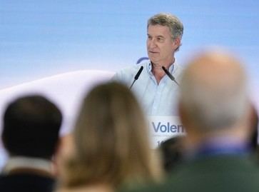 Feijóo critica a Sánchez por gobernar en contra del Congreso y denuncia un caudillismo inédito en 50 años