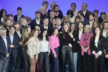 Feijóo invita a unirse a su proyecto de cambio responsable en España