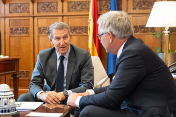 Feijóo y el comisario europeo exigen el regreso urgente de inmigrantes irregulares en Ceuta