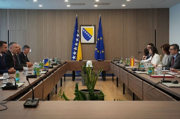 Bolaños fortalece la cooperación judicial entre España y Bosnia en Sarajevo