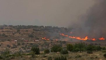 Incendios forestales históricos asolan Israel cerca de Jerusalén