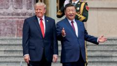 Trump recibe una cálida bienvenida en China, pero persisten tensiones