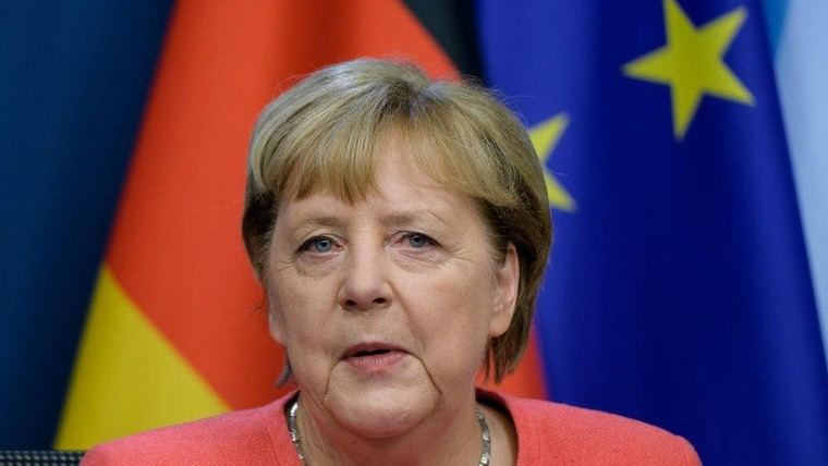 Merkel advierte que la UE podría colapsar sin fronteras abiertas