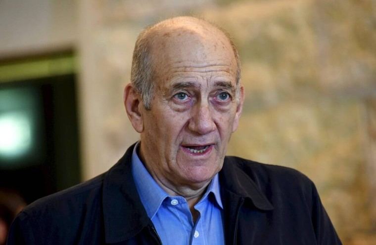 Olmert critica acciones de Israel en Gaza y las califica de casi un crimen de guerra